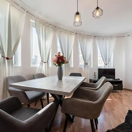 Apartament White Elegance Center