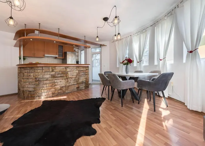 White Elegance Center