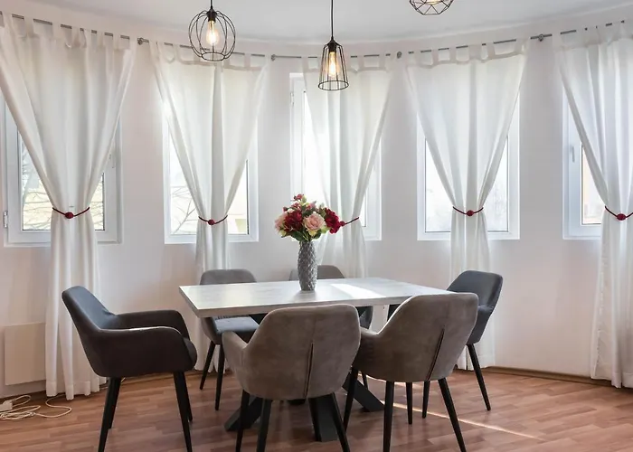 Apartament White Elegance Center