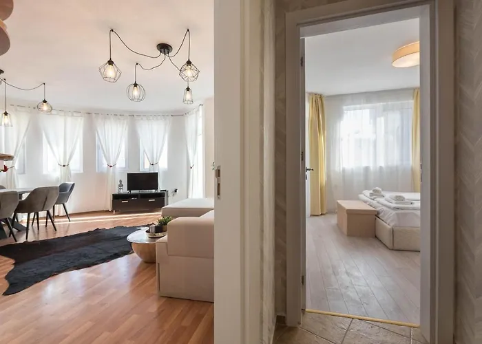 Apartament White Elegance Center *